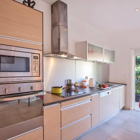Casa Estel - Blue In Downtown Of Erbalunga Апартаменты Брандо