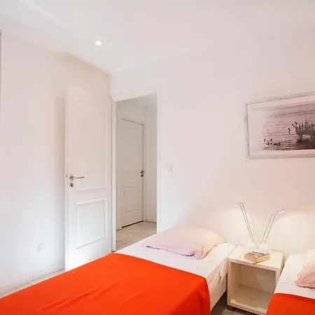 Apartment Casa Estel - Blue In Downtown Of Erbalunga Brando