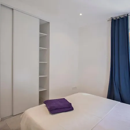 Casa Estel - Blue In Downtown Of Erbalunga * Brando