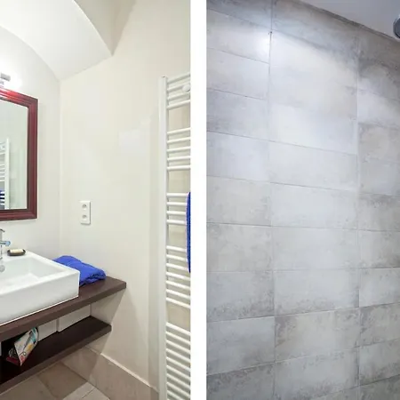 Апартаменты Casa Estel - Blue In Downtown Of Erbalunga *