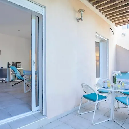 Апартаменты Casa Estel - Blue In Downtown Of Erbalunga Брандо