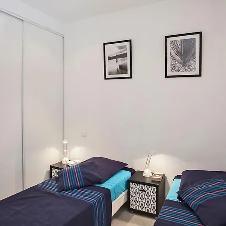 Casa Estel - Blue In Downtown Of Erbalunga Apartment *