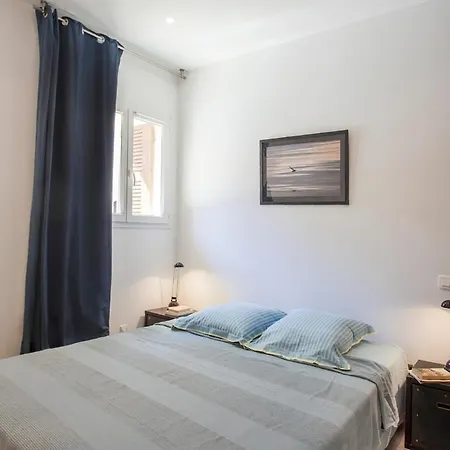 Апартаменты Casa Estel - Blue In Downtown Of Erbalunga