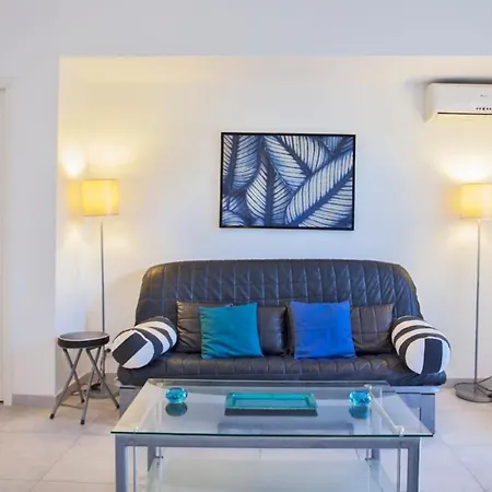 Casa Estel - Blue In Downtown Of Erbalunga * Brando